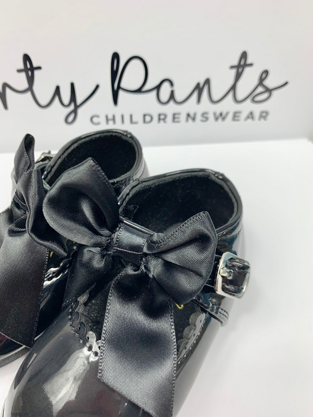 Girls 'Kylie' Black Bow Shoes