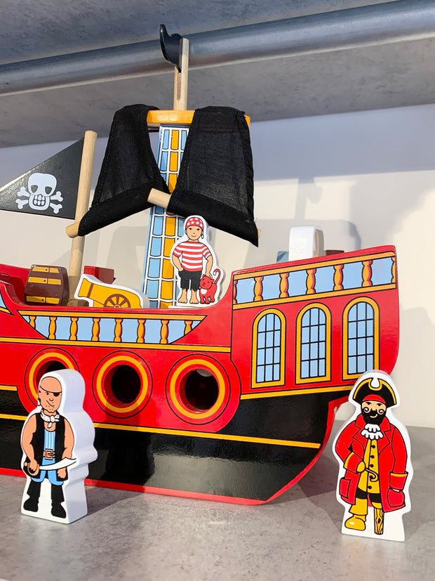 Pirate Ship & Accessories